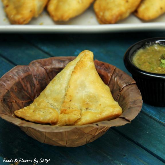 Samosa Recipe:- How to Make Perfect Crisp Samosa at home? - Foods And  Flavors